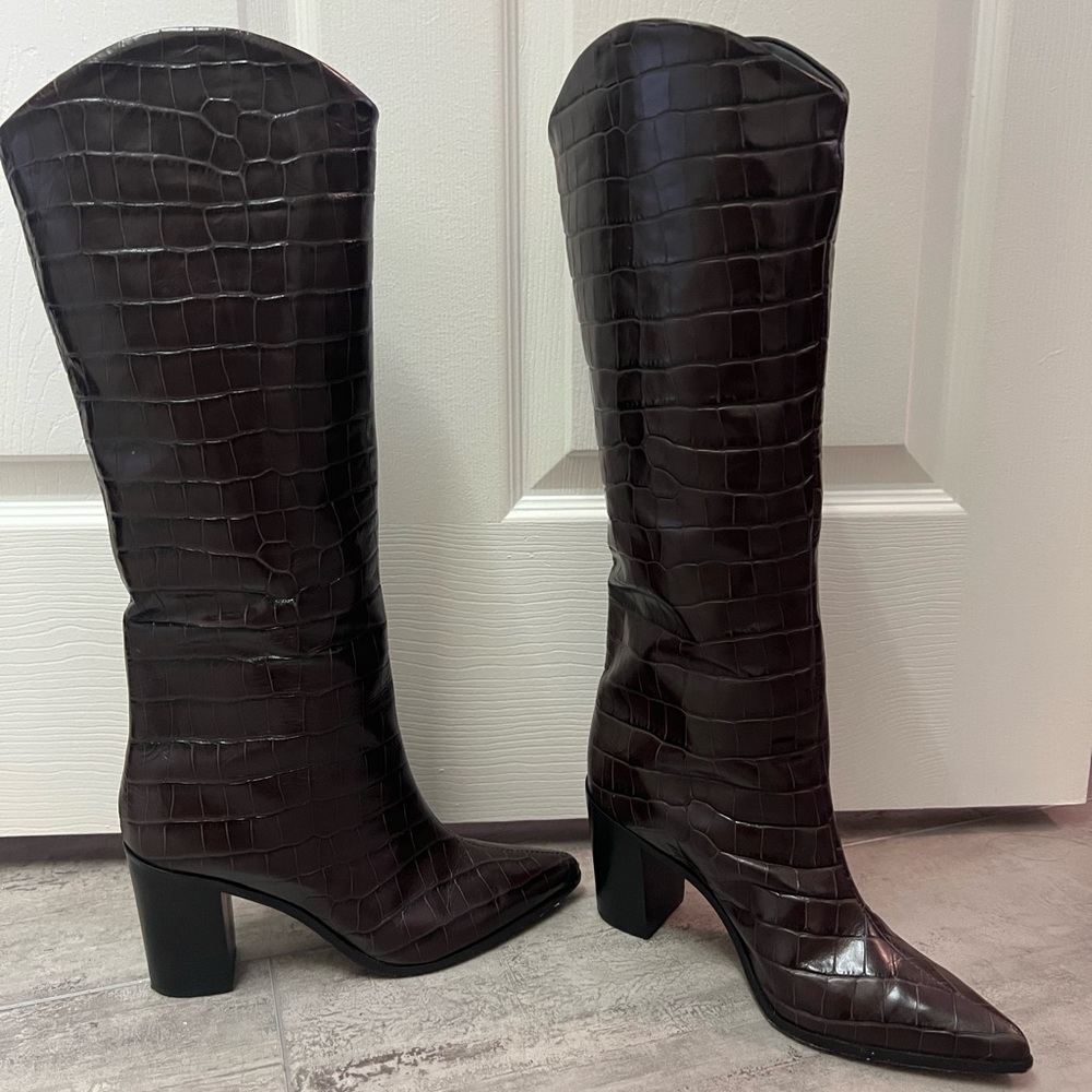 SCHUTZ Maryana Dark Chocolate Block Boot